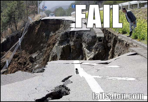 ŚMIESZNE--Fotki - fail_road_collapse.jpg