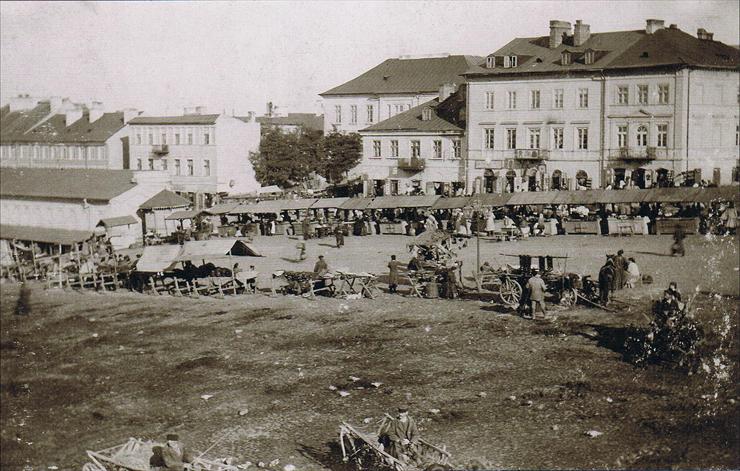 archiwa fotografia miasta polskie Lublin - plac targowy przy świętoduskiej.JPG